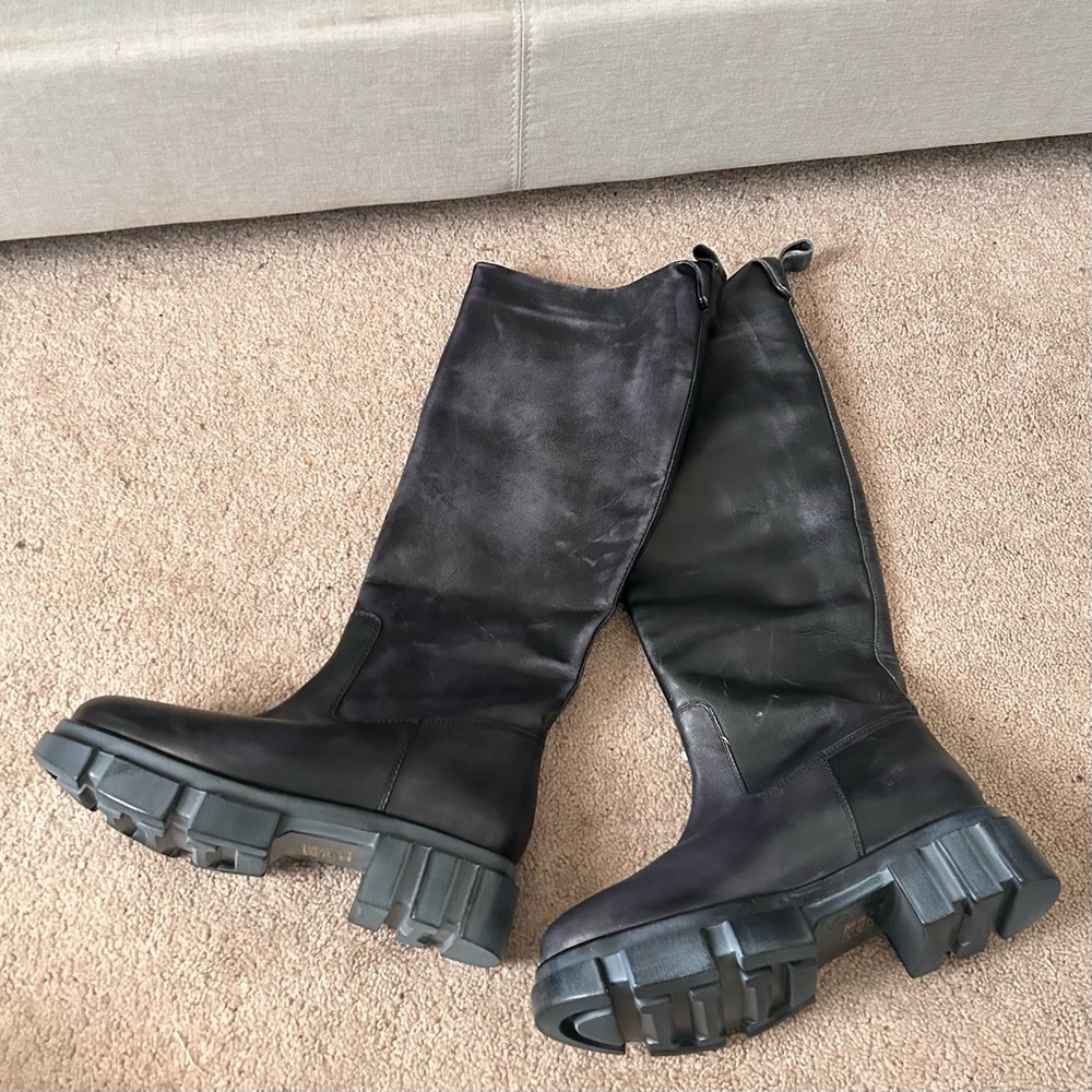 Black boots (Free People)